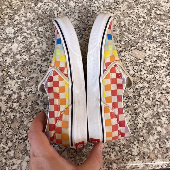 Vans Low Top “Rainbow Checkered” / Size 3 Kids / 500714 - Picture 9 of 11